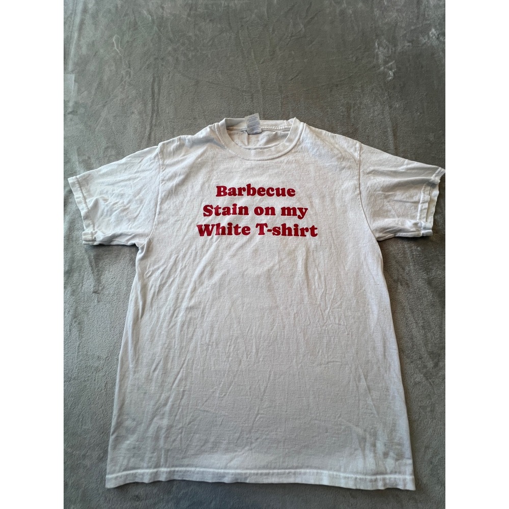 Port & Company T-Shirt Mens M White Barbecue Stain Tim McGraw Lyrics Graphic